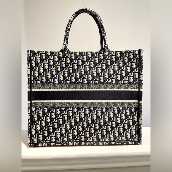 Dior book tote - Picture 2 of 4
